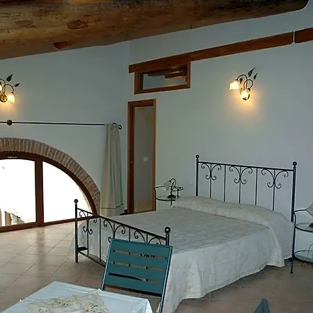 Rose Rosse 3* Cadi David