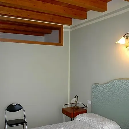 Bed & Breakfast Rose Rosse Cadi David
